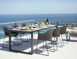 JUTLANDIA KOPERVIK L215 Bord Grå + 4 SANDVED Stol Svart -butiken JUTLANDIA 108766