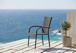 Stapelstol GUDHJEM Svart -butiken JUTLANDIA 122317