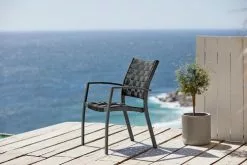 JUTLANDIA Stapelstol JEKSEN Svart -butiken JUTLANDIA 122323