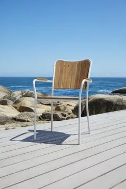 Stapelstol BASTRUP Natur/vit -butiken JUTLANDIA 201311